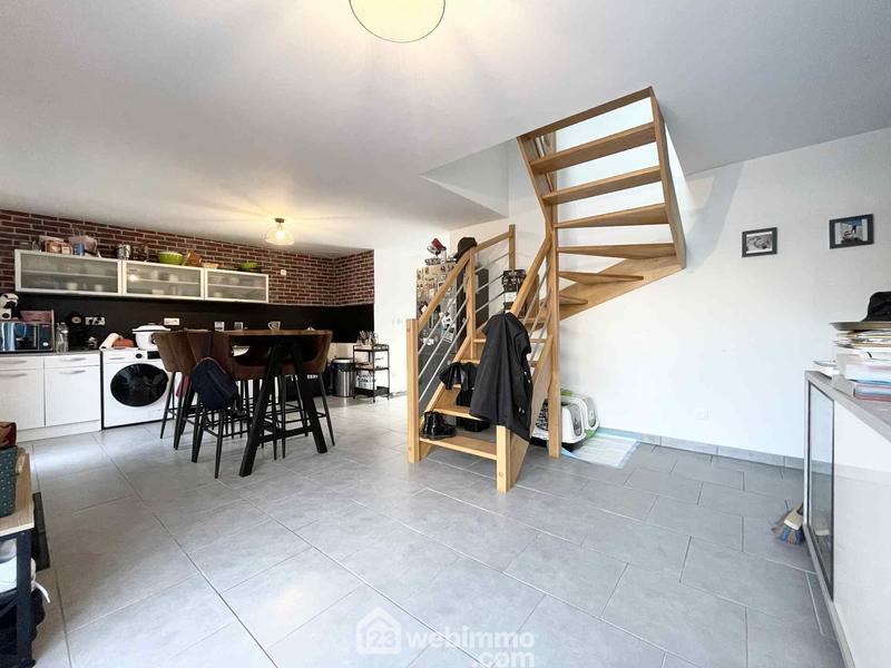 Maison - 98 m² - 5 pièces