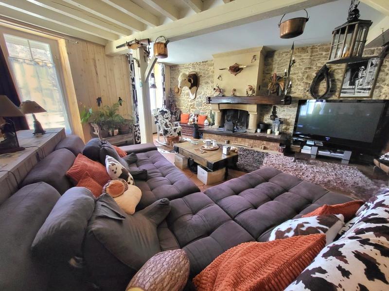 Maison - 267 m² - 9 pièces