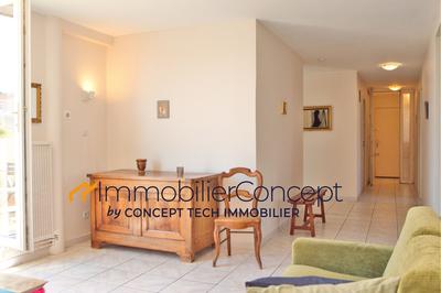 Appartement - 98 m² - 5 pièces
