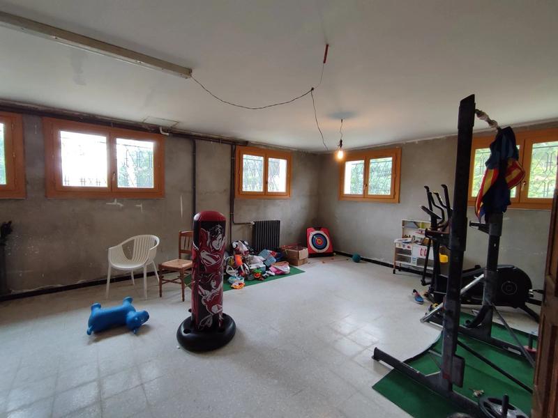 Maison - 400 m² - 13 pièces