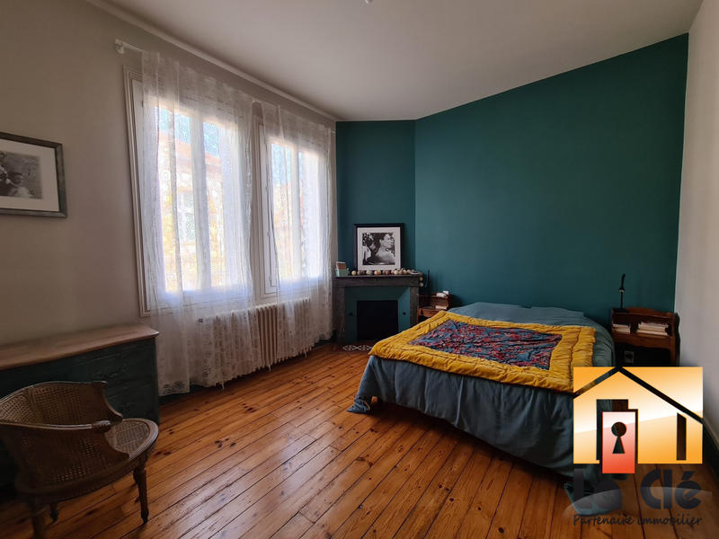 Maison - 189 m² - 8 pièces