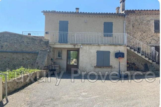 Maison - 75 m² - 3 pièces