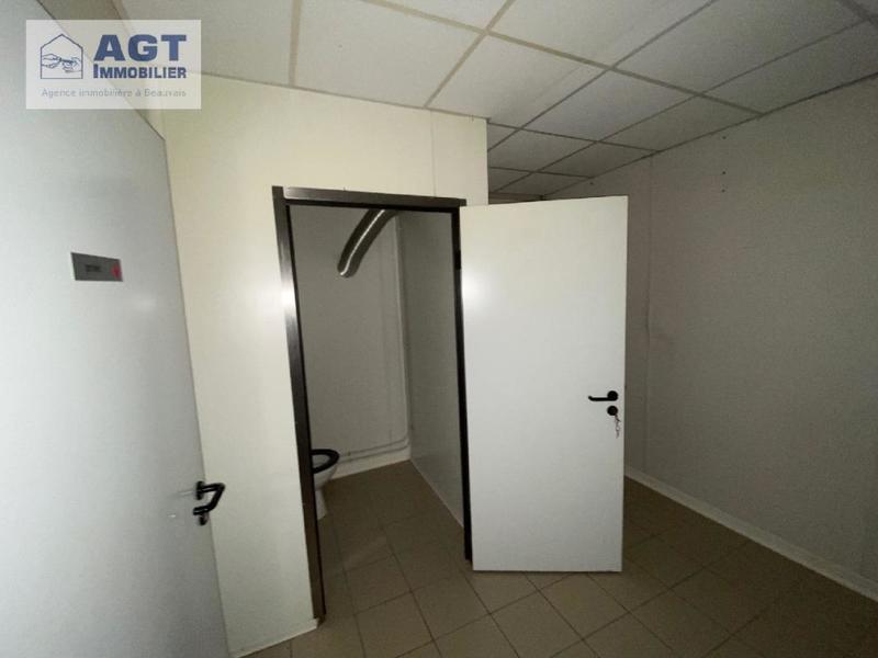 Local commercial - 137 m² - 4 pièces