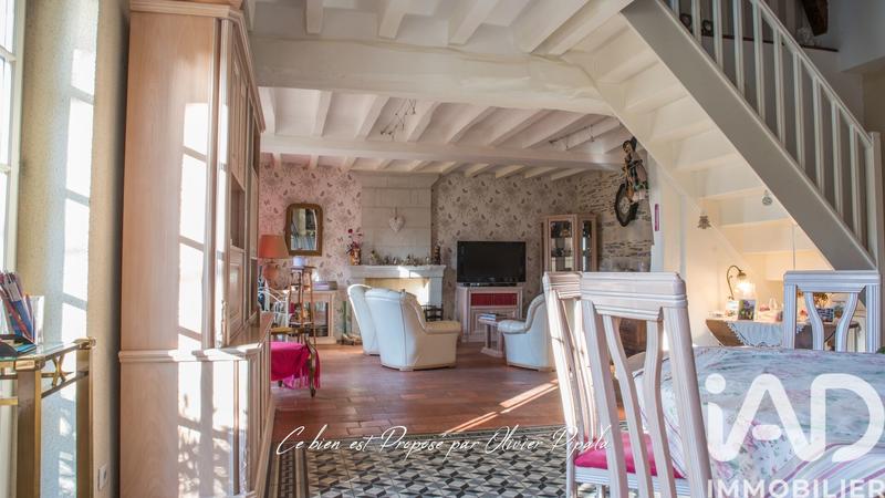 Maison - 181 m² - 8 pièces