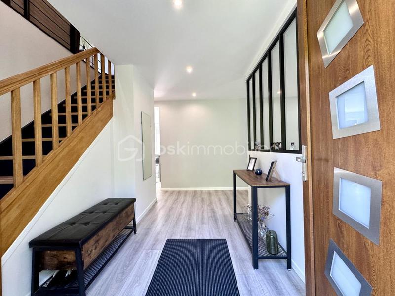 Maison - 177 m² - 6 pièces