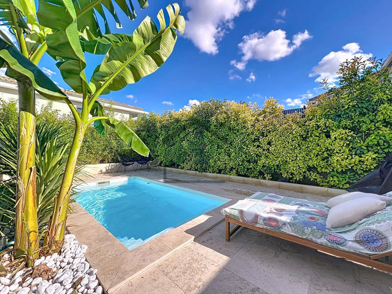 Maison - 93 m² - 5 pièces