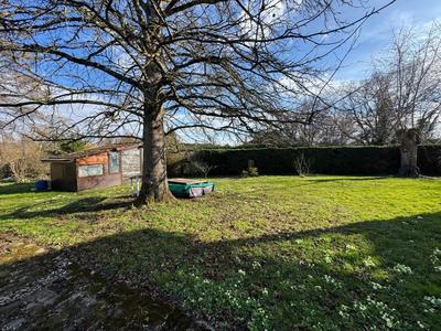 Terrain constructible - 3 552 m²