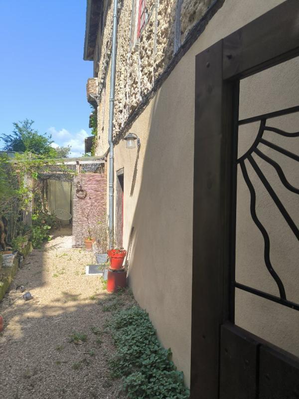 Maison de village - 273 m² - 10 pièces