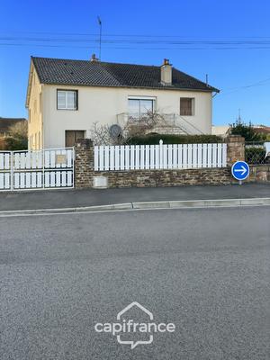 Maison - 187 m² - 8 pièces