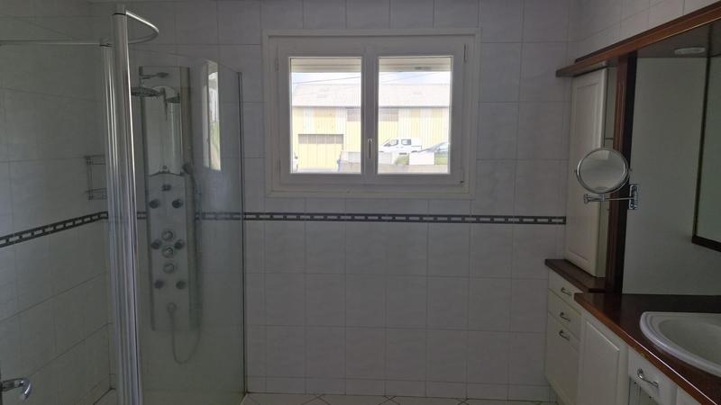 Maison - 215 m² - 6 pièces