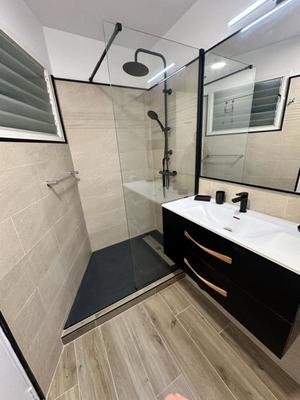 Studio - 25 m² - 2 pièces