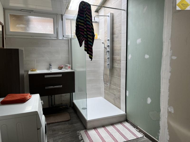 Maison - 151 m² - 8 pièces