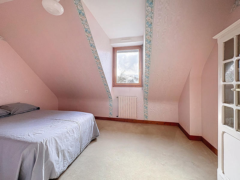 Maison - 140 m² - 6 pièces