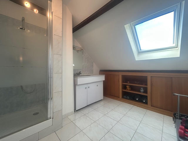 Maison - 173 m² - 7 pièces