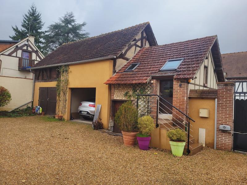 Maison traditionnelle - 180 m² - 6 pièces