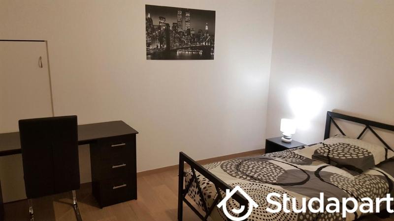 Chambre - 10 m² - 1 pièce