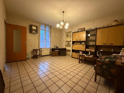 Maison - 151 m² - 10 pièces