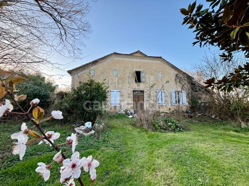Maison - 214 m² - 6 pièces