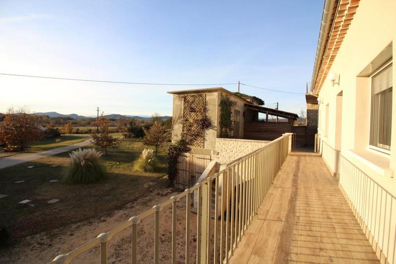 Propriété - 460 m² - 11 pièces