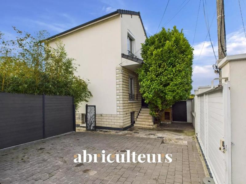 Maison - 130 m² - 6 pièces