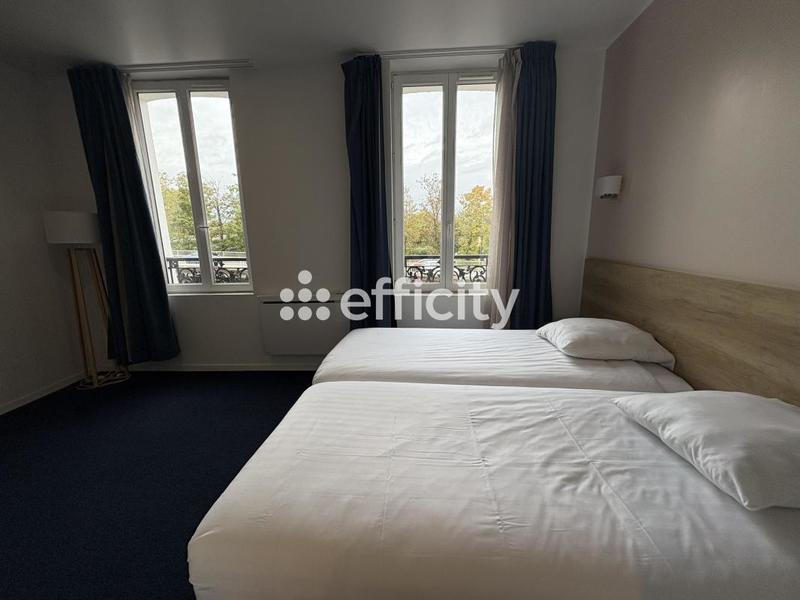 Immeuble - 380 m² - 13 pièces