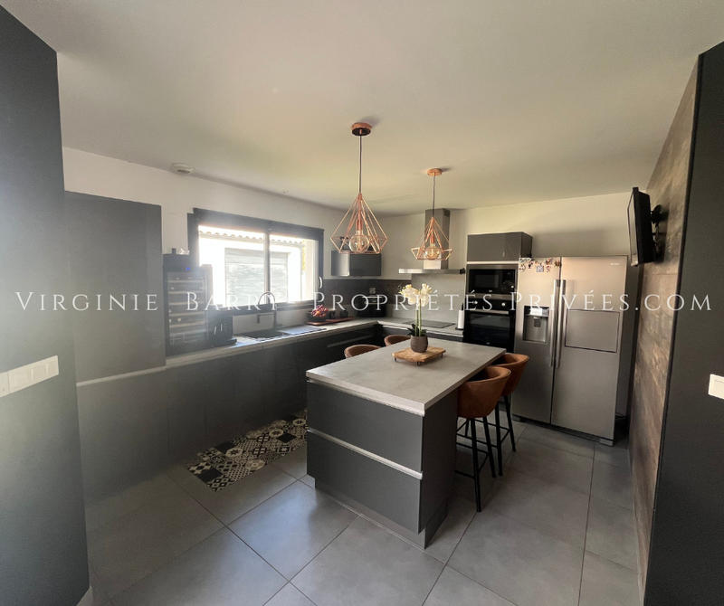 Maison - 137 m² - 5 pièces