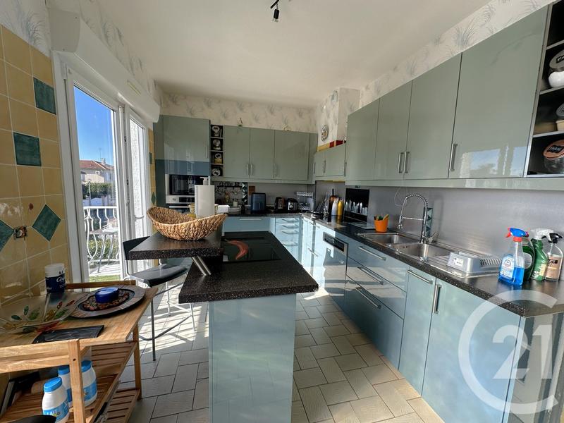 Maison - 166 m² - 7 pièces