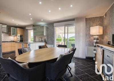 Maison - 175 m² - 7 pièces