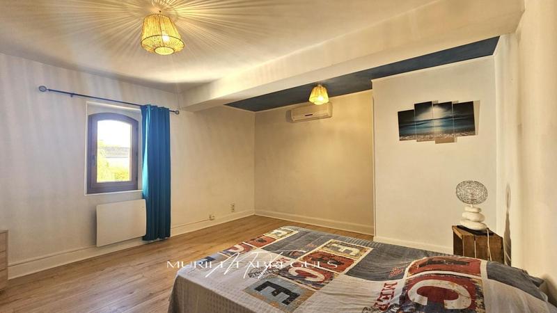 Maison - 530 m² - 18 pièces