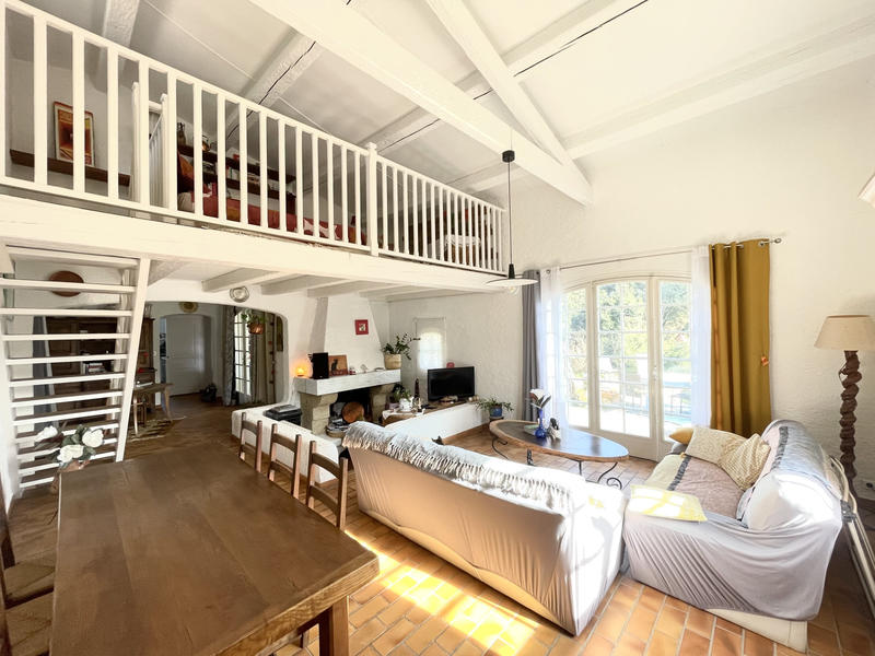 Maison - 158 m² - 6 pièces