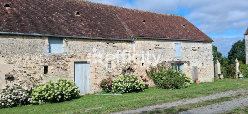 Propriété - 205 m² - 6 pièces