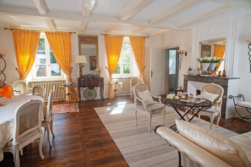 Maison - 304 m² - 9 pièces