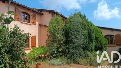 Maison - 231 m² - 7 pièces