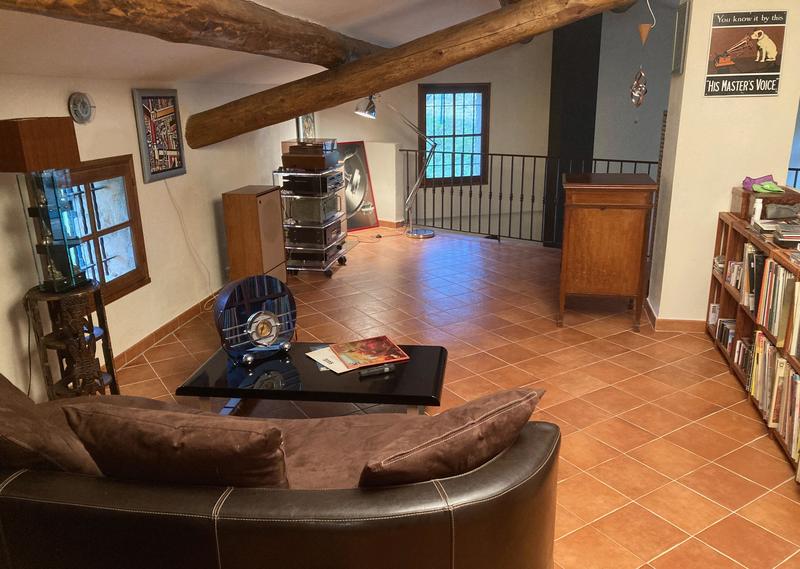 Maison - 259 m² - 6 pièces