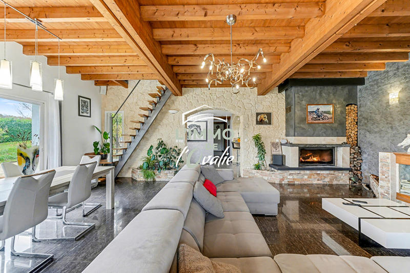 Maison - 170 m² - 5 pièces