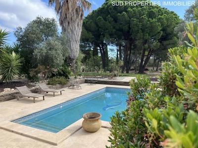 Villa - 300 m² - 7 pièces