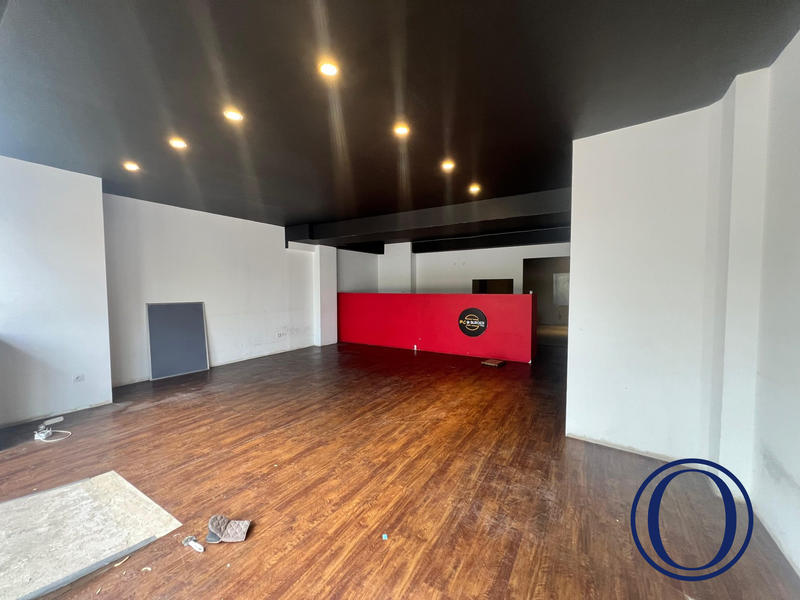Local commercial - 120 m²