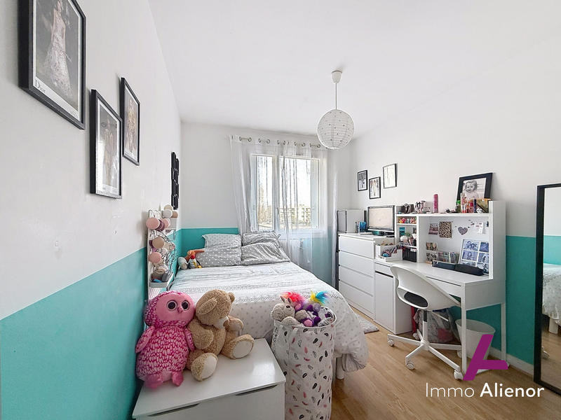 Appartement - 92 m² - 4 pièces