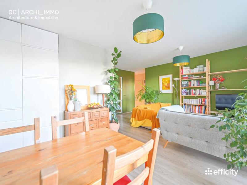 Appartement - 100 m² - 4 pièces