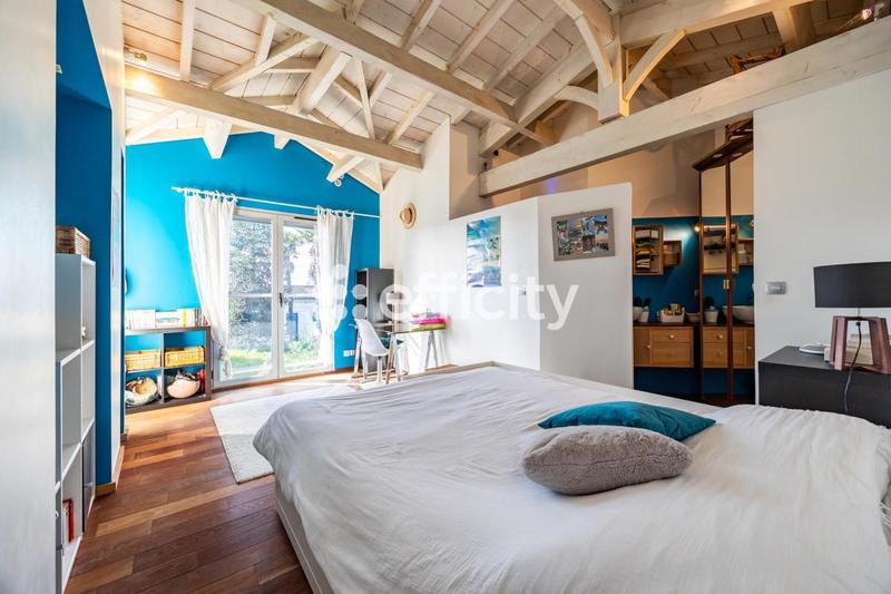 Maison - 187 m² - 6 pièces