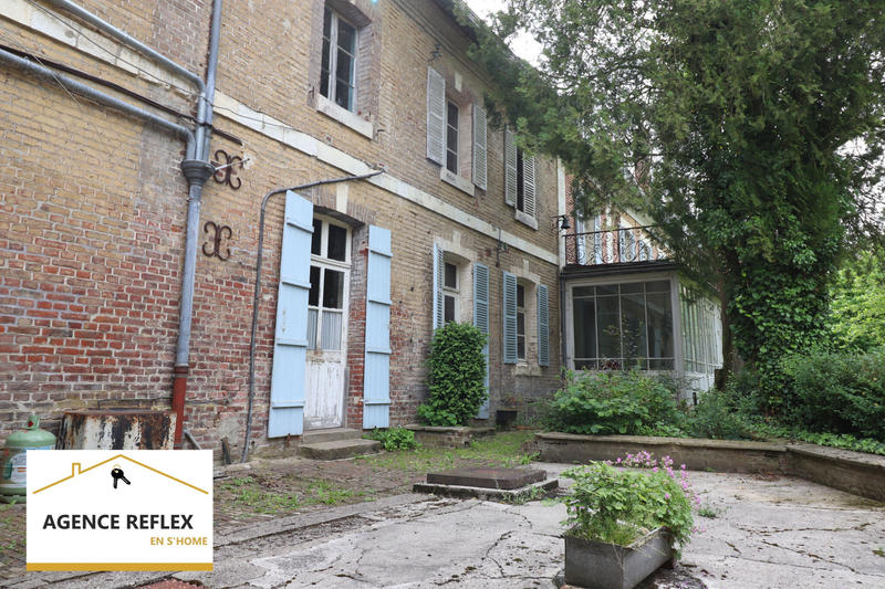 Propriété - 900 m² - 30 pièces