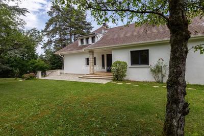 Maison - 193 m² - 7 pièces