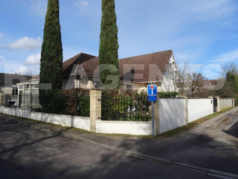Maison - 190 m² - 4 pièces