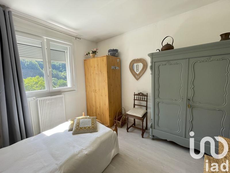 Maison - 99 m² - 5 pièces