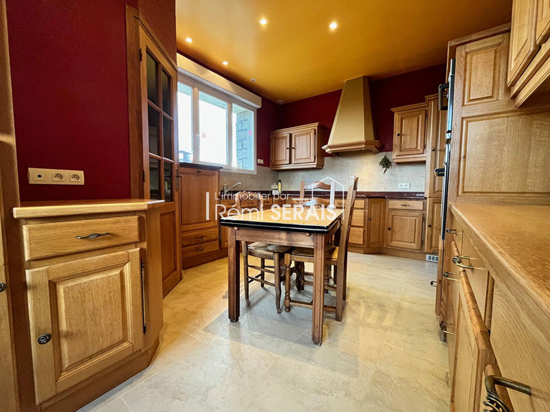 Maison - 167 m² - 6 pièces