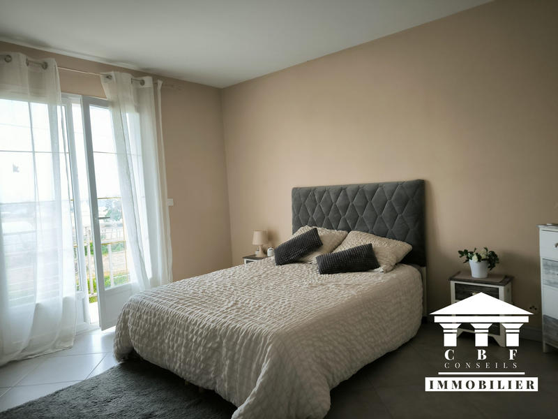 Villa - 225 m² - 8 pièces