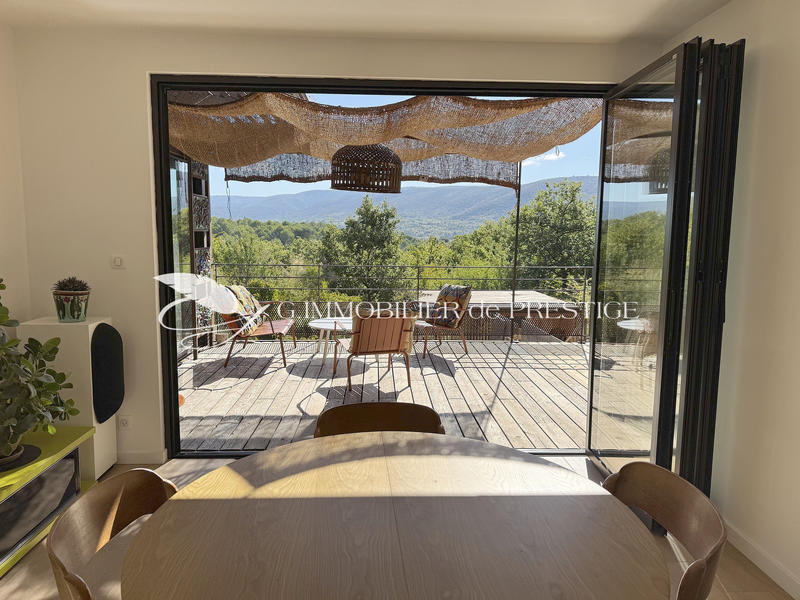 Villa - 200 m² - 5 pièces