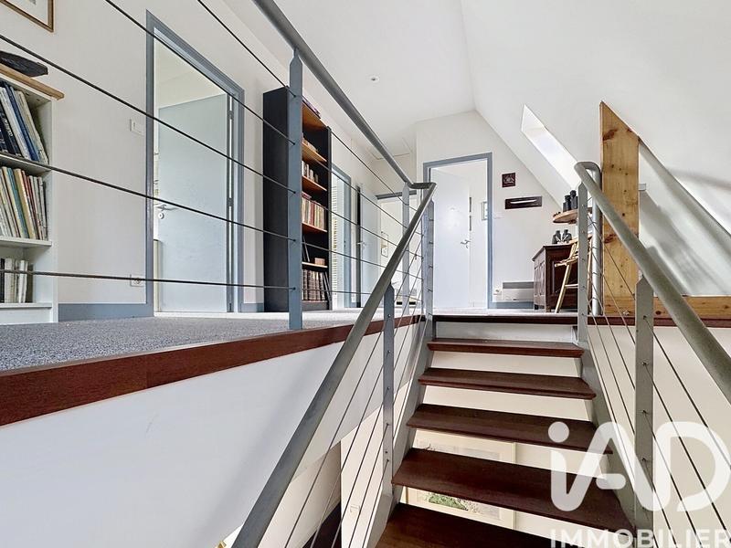 Maison - 256 m² - 7 pièces