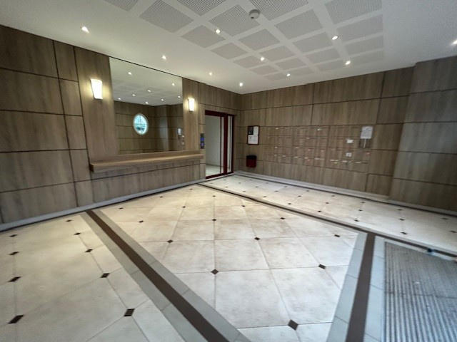 Parking / Garage - 18 m²