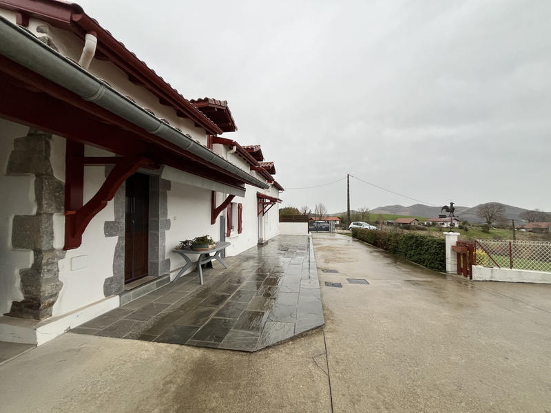 Maison - 150 m² - 5 pièces